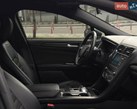 Серый Форд Фьюжн, объемом двигателя 2 л и пробегом 180 тыс. км за 14650 $, фото 23 на Automoto.ua