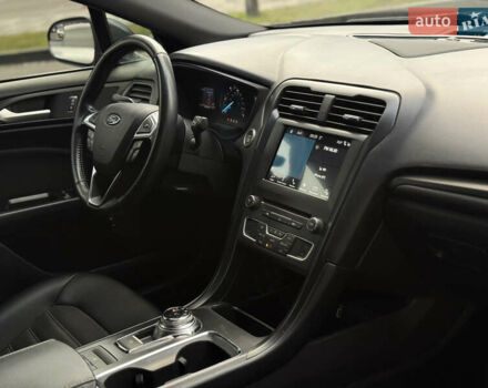 Серый Форд Фьюжн, объемом двигателя 2 л и пробегом 180 тыс. км за 14650 $, фото 24 на Automoto.ua