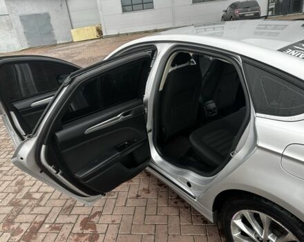 Сірий Форд Фьюжен, об'ємом двигуна 2 л та пробігом 184 тис. км за 13500 $, фото 6 на Automoto.ua