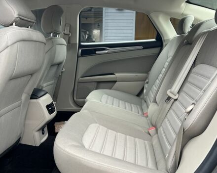 Серый Форд Фьюжн, объемом двигателя 2 л и пробегом 144 тыс. км за 379 $, фото 5 на Automoto.ua