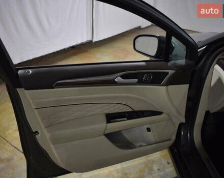 Серый Форд Фьюжн, объемом двигателя 2 л и пробегом 117 тыс. км за 3700 $, фото 10 на Automoto.ua