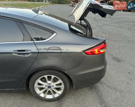 Серый Форд Фьюжн, объемом двигателя 2 л и пробегом 132 тыс. км за 14000 $, фото 17 на Automoto.ua