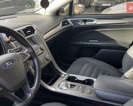 Сірий Форд Фьюжен, об'ємом двигуна 2.5 л та пробігом 195 тис. км за 12500 $, фото 2 на Automoto.ua