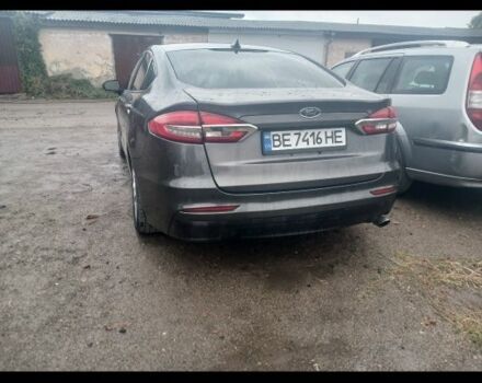 Серый Форд Фьюжн, объемом двигателя 1.5 л и пробегом 177 тыс. км за 11600 $, фото 3 на Automoto.ua