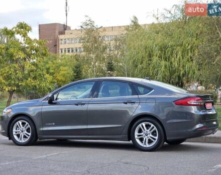 Серый Форд Фьюжн, объемом двигателя 2 л и пробегом 120 тыс. км за 15800 $, фото 3 на Automoto.ua