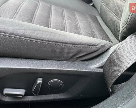 Сірий Форд Фьюжен, об'ємом двигуна 2.5 л та пробігом 195 тис. км за 12500 $, фото 4 на Automoto.ua