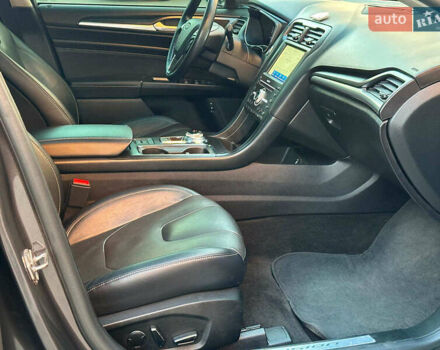 Сірий Форд Фьюжен, об'ємом двигуна 2 л та пробігом 68 тис. км за 17780 $, фото 23 на Automoto.ua
