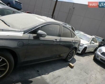 Серый Форд Фьюжн, объемом двигателя 2 л и пробегом 75 тыс. км за 18500 $, фото 7 на Automoto.ua