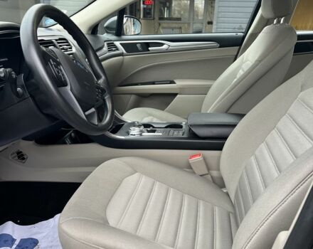 Серый Форд Фьюжн, объемом двигателя 2 л и пробегом 144 тыс. км за 379 $, фото 4 на Automoto.ua