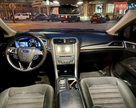 Сірий Форд Фьюжен, об'ємом двигуна 2 л та пробігом 176 тис. км за 11500 $, фото 9 на Automoto.ua