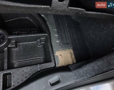 Сірий Форд Фьюжен, об'ємом двигуна 2 л та пробігом 120 тис. км за 16000 $, фото 24 на Automoto.ua