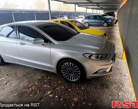 Сірий Форд Фьюжен, об'ємом двигуна 2 л та пробігом 121 тис. км за 13500 $, фото 1 на Automoto.ua