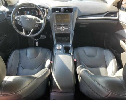 Серый Форд Фьюжн, объемом двигателя 0 л и пробегом 71 тыс. км за 9000 $, фото 7 на Automoto.ua