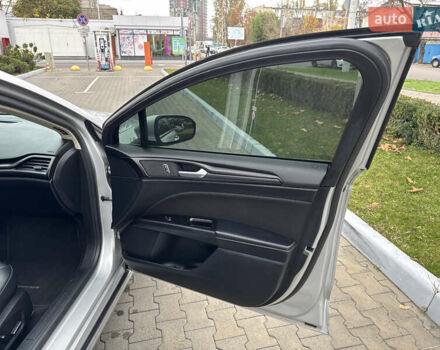 Серый Форд Фьюжн, объемом двигателя 2 л и пробегом 145 тыс. км за 16000 $, фото 21 на Automoto.ua