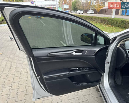 Серый Форд Фьюжн, объемом двигателя 2 л и пробегом 145 тыс. км за 16000 $, фото 11 на Automoto.ua