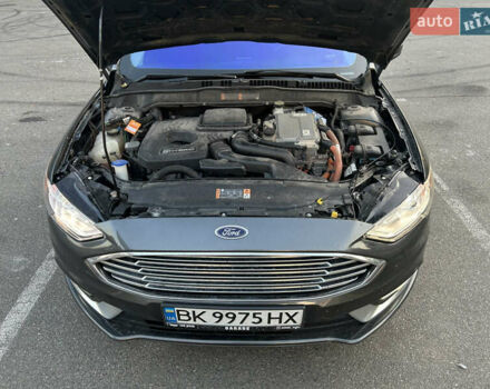 Серый Форд Фьюжн, объемом двигателя 2 л и пробегом 132 тыс. км за 14000 $, фото 33 на Automoto.ua