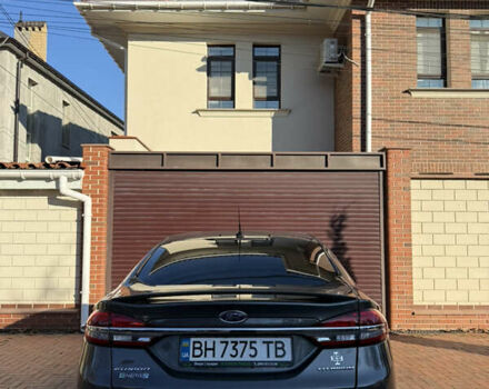 Серый Форд Фьюжн, объемом двигателя 2 л и пробегом 68 тыс. км за 16200 $, фото 4 на Automoto.ua