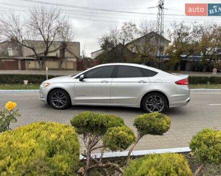 Серый Форд Фьюжн, объемом двигателя 2 л и пробегом 145 тыс. км за 16000 $, фото 8 на Automoto.ua