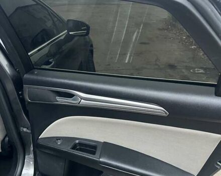 Сірий Форд Фьюжен, об'ємом двигуна 2 л та пробігом 159 тис. км за 14900 $, фото 21 на Automoto.ua