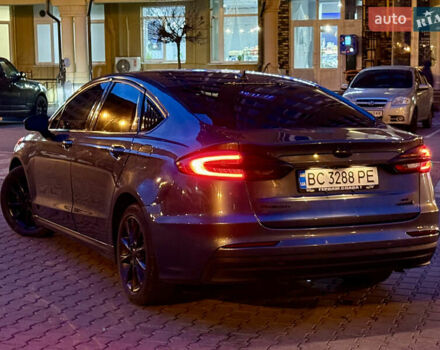 Сірий Форд Фьюжен, об'ємом двигуна 2 л та пробігом 176 тис. км за 11500 $, фото 4 на Automoto.ua