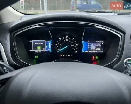 Сірий Форд Фьюжен, об'ємом двигуна 2 л та пробігом 159 тис. км за 14900 $, фото 26 на Automoto.ua