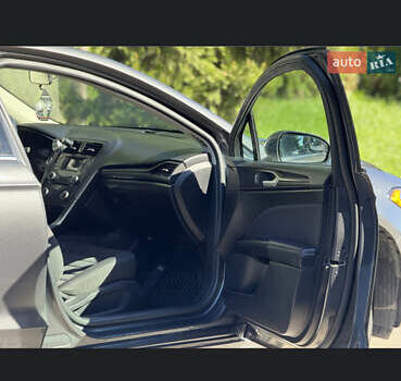 Серый Форд Фьюжн, объемом двигателя 2.5 л и пробегом 103 тыс. км за 11900 $, фото 36 на Automoto.ua