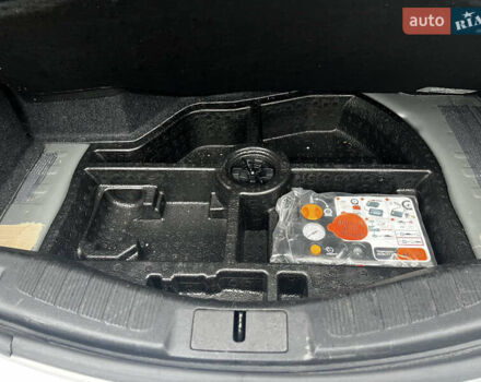 Сірий Форд Фьюжен, об'ємом двигуна 2 л та пробігом 68 тис. км за 14500 $, фото 9 на Automoto.ua