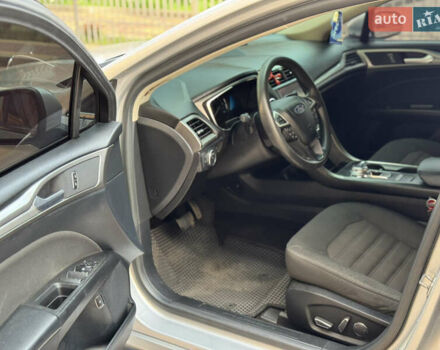 Сірий Форд Фьюжен, об'ємом двигуна 2 л та пробігом 100 тис. км за 14500 $, фото 26 на Automoto.ua