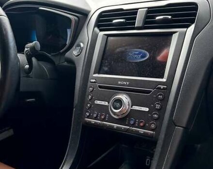 Серый Форд Фьюжн, объемом двигателя 2 л и пробегом 75 тыс. км за 18500 $, фото 5 на Automoto.ua