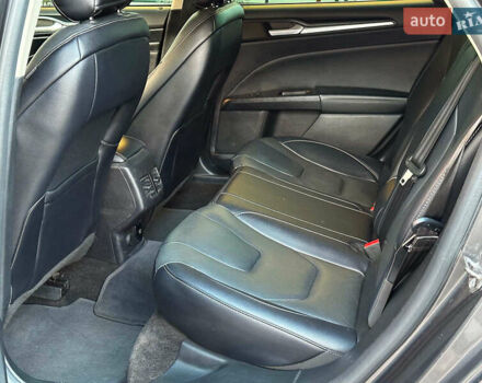 Сірий Форд Фьюжен, об'ємом двигуна 2 л та пробігом 68 тис. км за 17780 $, фото 16 на Automoto.ua