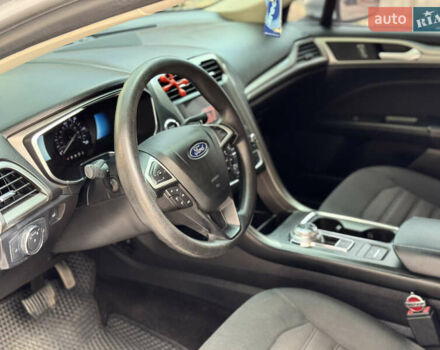 Сірий Форд Фьюжен, об'ємом двигуна 2 л та пробігом 100 тис. км за 14500 $, фото 27 на Automoto.ua