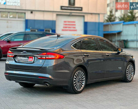 Сірий Форд Фьюжен, об'ємом двигуна 2 л та пробігом 68 тис. км за 17780 $, фото 3 на Automoto.ua