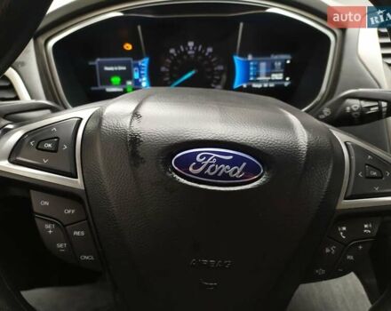 Форд Фьюжн 2018 в Киеве на Automoto.ua Серый Форд Фьюжн, объемом двигателя 2 л и пробегом 104 тыс. км за 14000 $, фото 4 на Automoto.ua