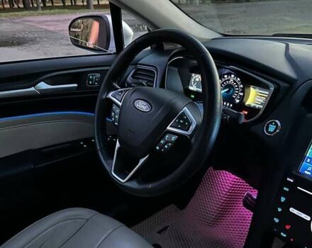 Форд Фьюжн 2018 в Полтаве на Automoto.ua Серый Форд Фьюжн, объемом двигателя 2 л и пробегом 125 тыс. км за 14700 $, фото 15 на Automoto.ua