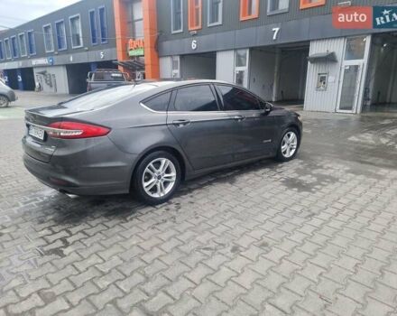 Сірий Форд Фьюжен, об'ємом двигуна 2 л та пробігом 111 тис. км за 13350 $, фото 2 на Automoto.ua