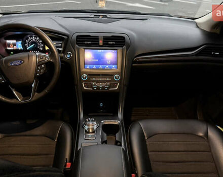 Серый Форд Фьюжн, объемом двигателя 1.5 л и пробегом 112 тыс. км за 13900 $, фото 13 на Automoto.ua