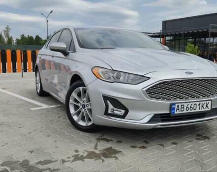 Форд Фьюжн 2019 в Виннице на Automoto.ua Серый Форд Фьюжн, объемом двигателя 2 л и пробегом 115 тыс. км за 16300 $, фото 1 на Automoto.ua