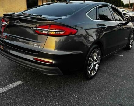 Серый Форд Фьюжн, объемом двигателя 2 л и пробегом 32 тыс. км за 9000 $, фото 3 на Automoto.ua