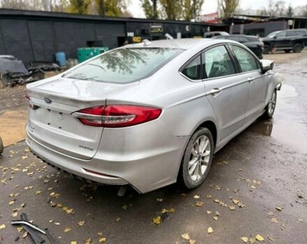 Серый Форд Фьюжн, объемом двигателя 0 л и пробегом 251 тыс. км за 9200 $, фото 1 на Automoto.ua