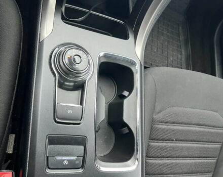 Серый Форд Фьюжн, объемом двигателя 1.5 л и пробегом 136 тыс. км за 13800 $, фото 4 на Automoto.ua