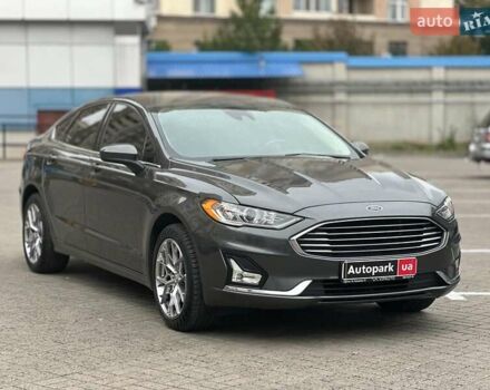 Форд Фьюжн 2019 в Одессе на Automoto.ua Серый Форд Фьюжн, объемом двигателя 2.5 л и пробегом 104 тыс. км за 15490 $, фото 2 на Automoto.ua