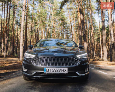 Серый Форд Фьюжн, объемом двигателя 2 л и пробегом 115 тыс. км за 15500 $, фото 4 на Automoto.ua