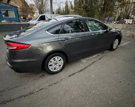 Сірий Форд Фьюжен, об'ємом двигуна 2.49 л та пробігом 110 тис. км за 13000 $, фото 2 на Automoto.ua