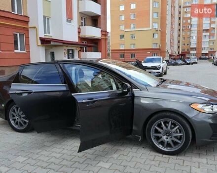 Форд Фьюжен 2019 у Тернополі на Automoto.ua Сірий Форд Фьюжен, об'ємом двигуна 2.49 л та пробігом 70 тис. км за 14800 $, фото 2 на Automoto.ua