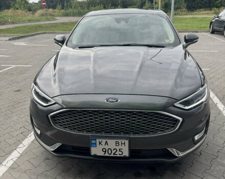 Серый Форд Фьюжн, объемом двигателя 2 л и пробегом 132 тыс. км за 15700 $, фото 2 на Automoto.ua