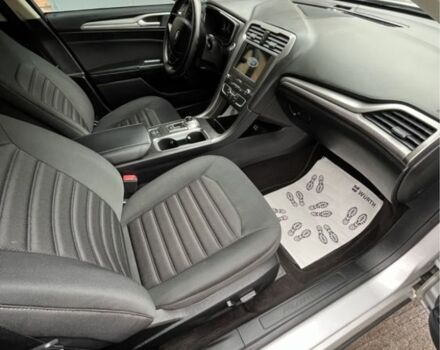 Серый Форд Фьюжн, объемом двигателя 0 л и пробегом 100 тыс. км за 15000 $, фото 2 на Automoto.ua