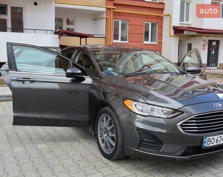 Форд Фьюжен 2019 у Тернополі на Automoto.ua Сірий Форд Фьюжен, об'ємом двигуна 2.49 л та пробігом 70 тис. км за 14800 $, фото 1 на Automoto.ua