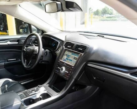 Сірий Форд Фьюжен, об'ємом двигуна 2 л та пробігом 50 тис. км за 14200 $, фото 7 на Automoto.ua