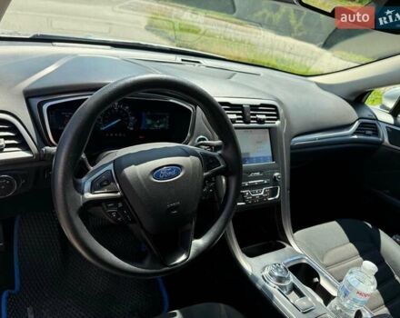 Серый Форд Фьюжн, объемом двигателя 2 л и пробегом 95 тыс. км за 14700 $, фото 19 на Automoto.ua