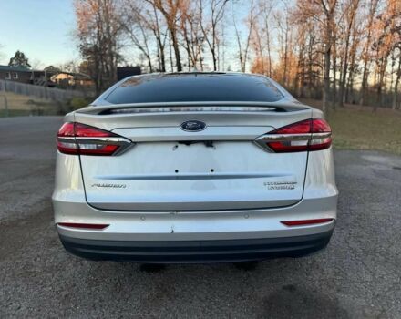 Сірий Форд Фьюжен, об'ємом двигуна 2 л та пробігом 34 тис. км за 8900 $, фото 4 на Automoto.ua